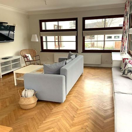 Villa Allegra Apartamenty Z Ogrodem I Sala Zabaw ,Darmowy Parking I Lezaki, 5Minut Do Morza Gdynia Buitenkant foto
